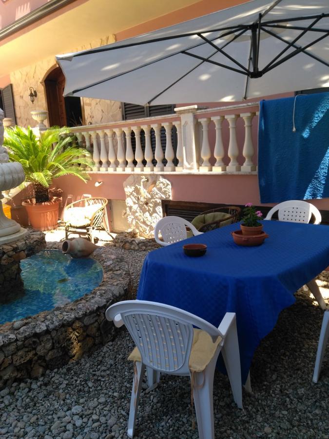 B&B Villa Regina Santa Domenica  Exteriör bild